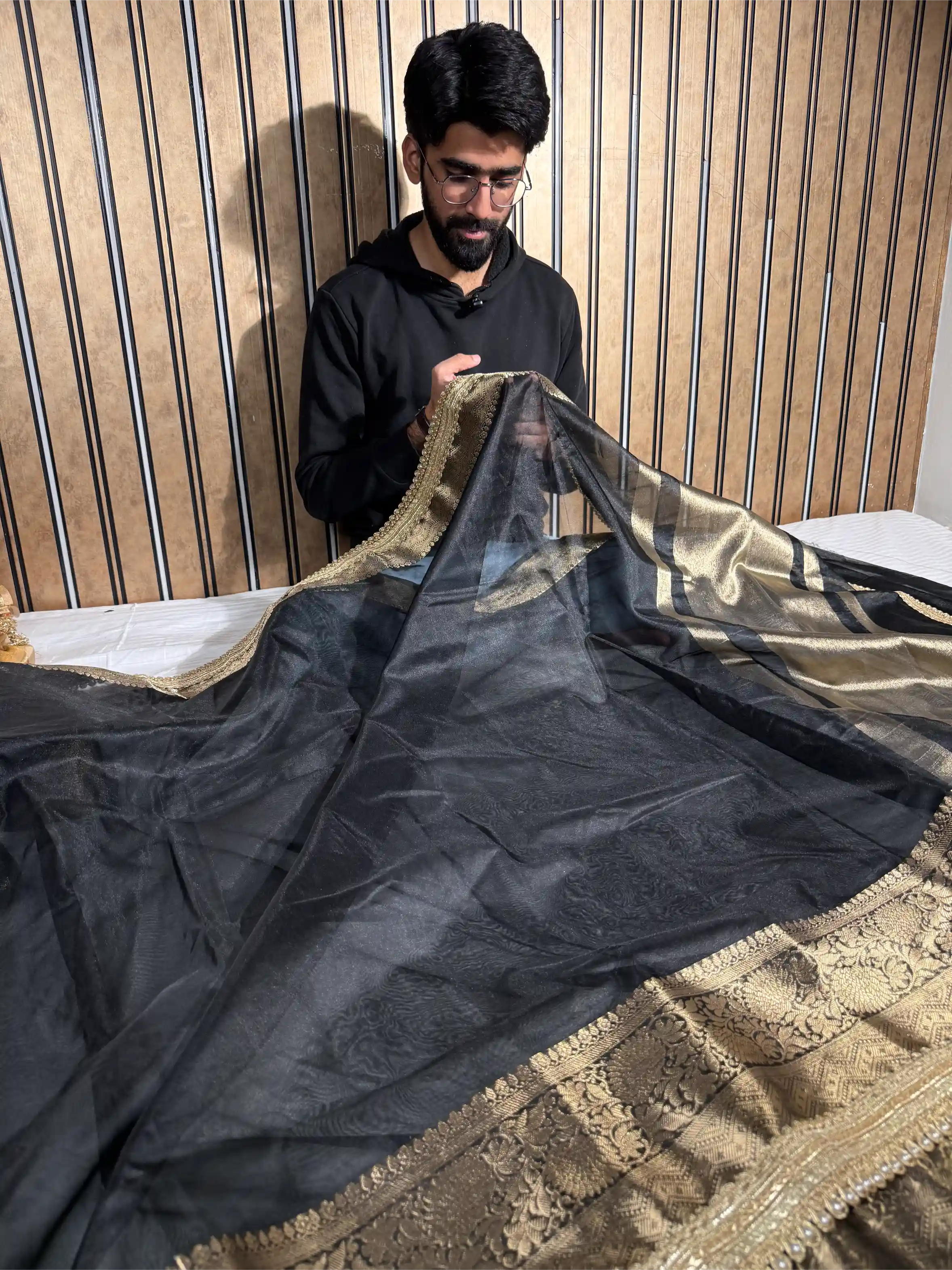 Black Tissue Silk Designer Lace Attached Banarasi Saree - Image 4