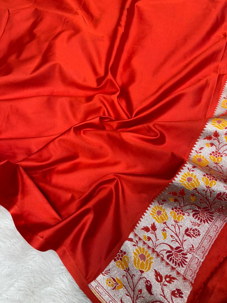 Bridal Red Mashru Katan Silk Paithani Banarasi Saree - Image 6