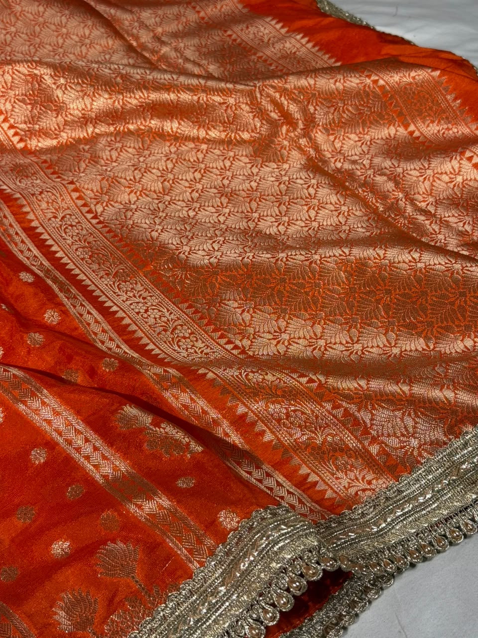 Bright Red Chinia Silk Lace Work Designer Saree - Image 2