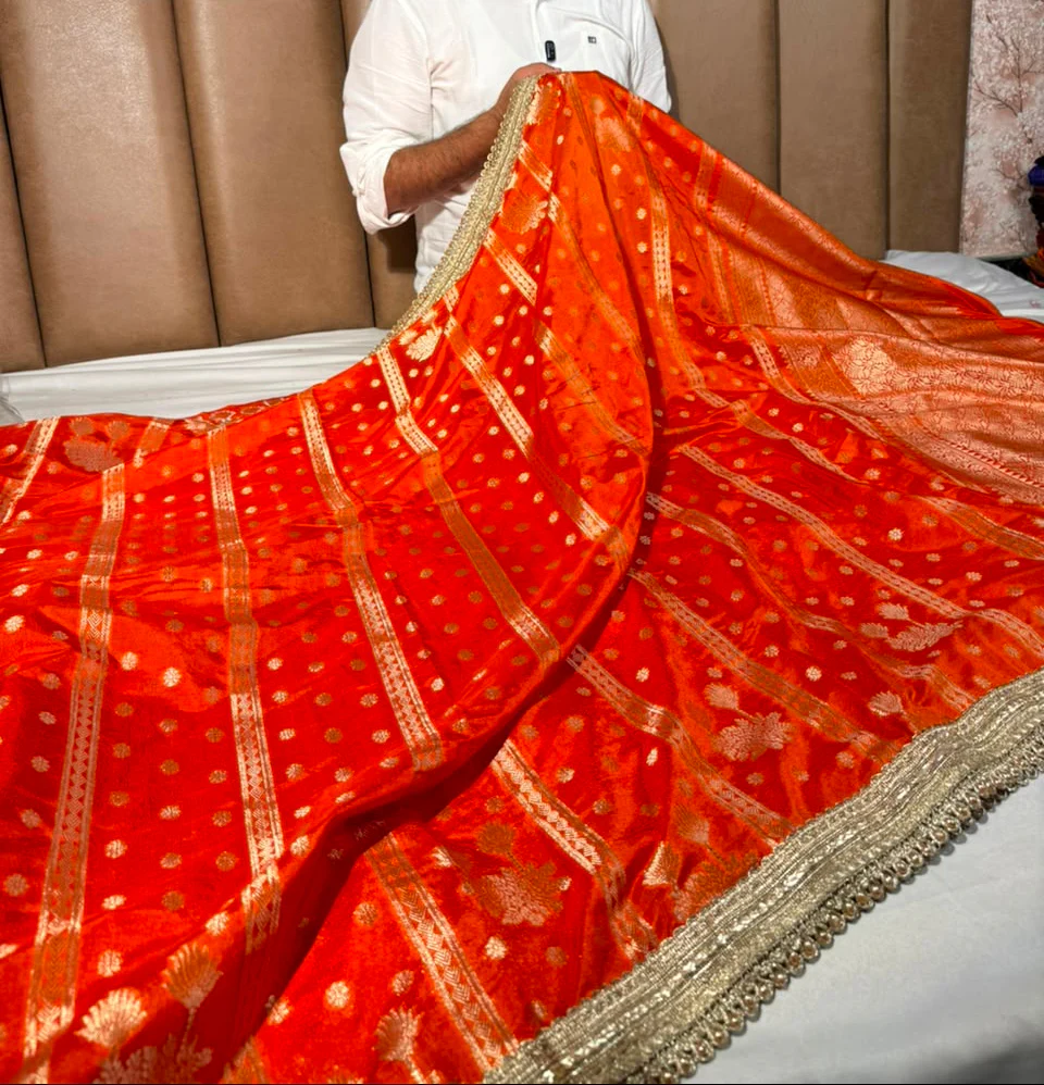 Bright Red Chinia Silk Lace Work Designer Saree - Image 3
