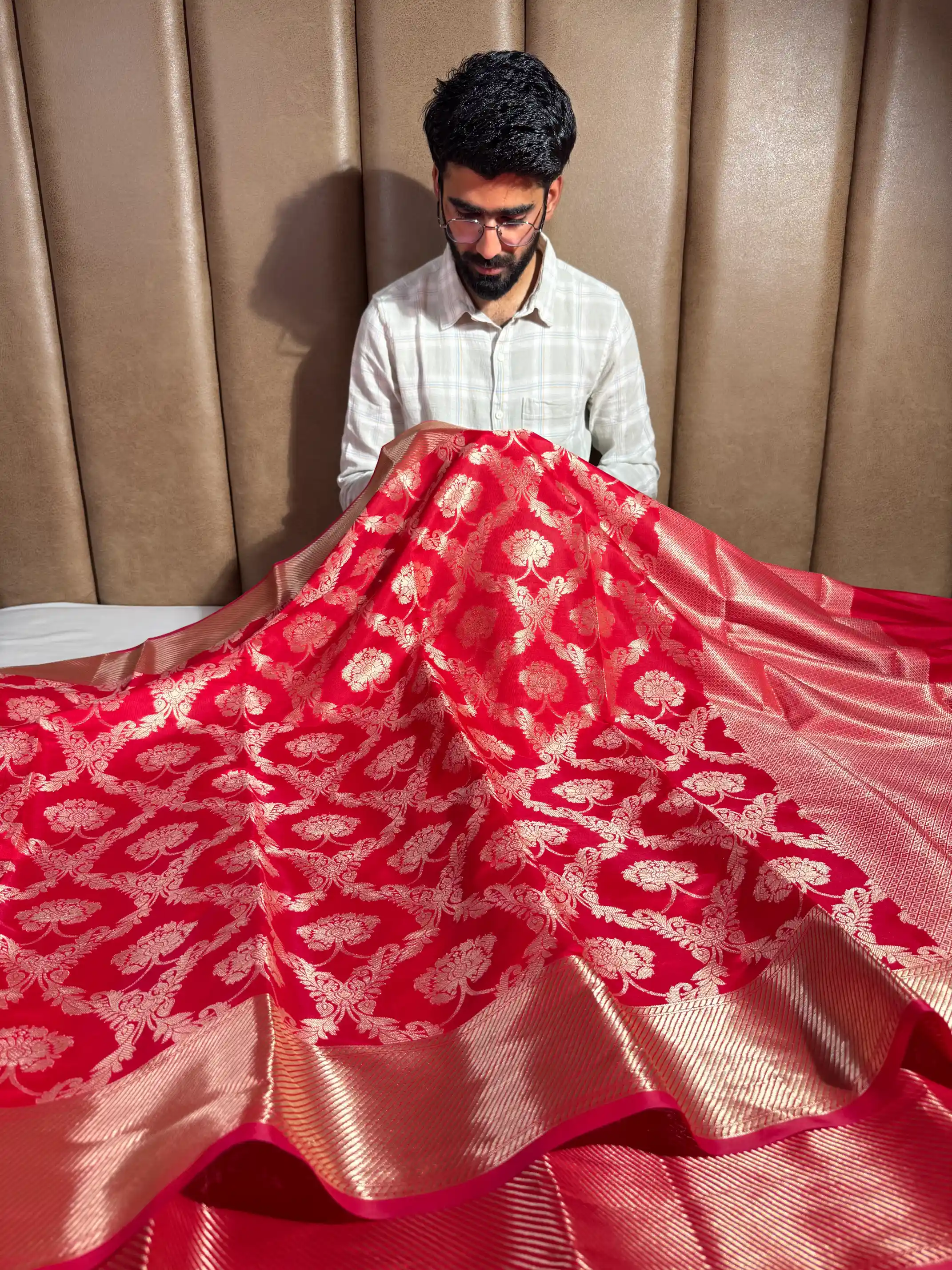 Bright Red Softsilk Traditional Banarasi Saree