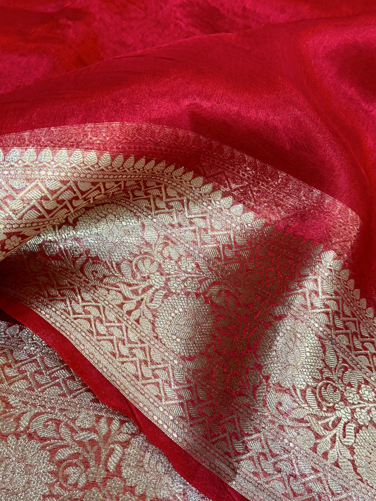 Carmine Red Pure Tissue Silk Banarasi Saree - Image 3