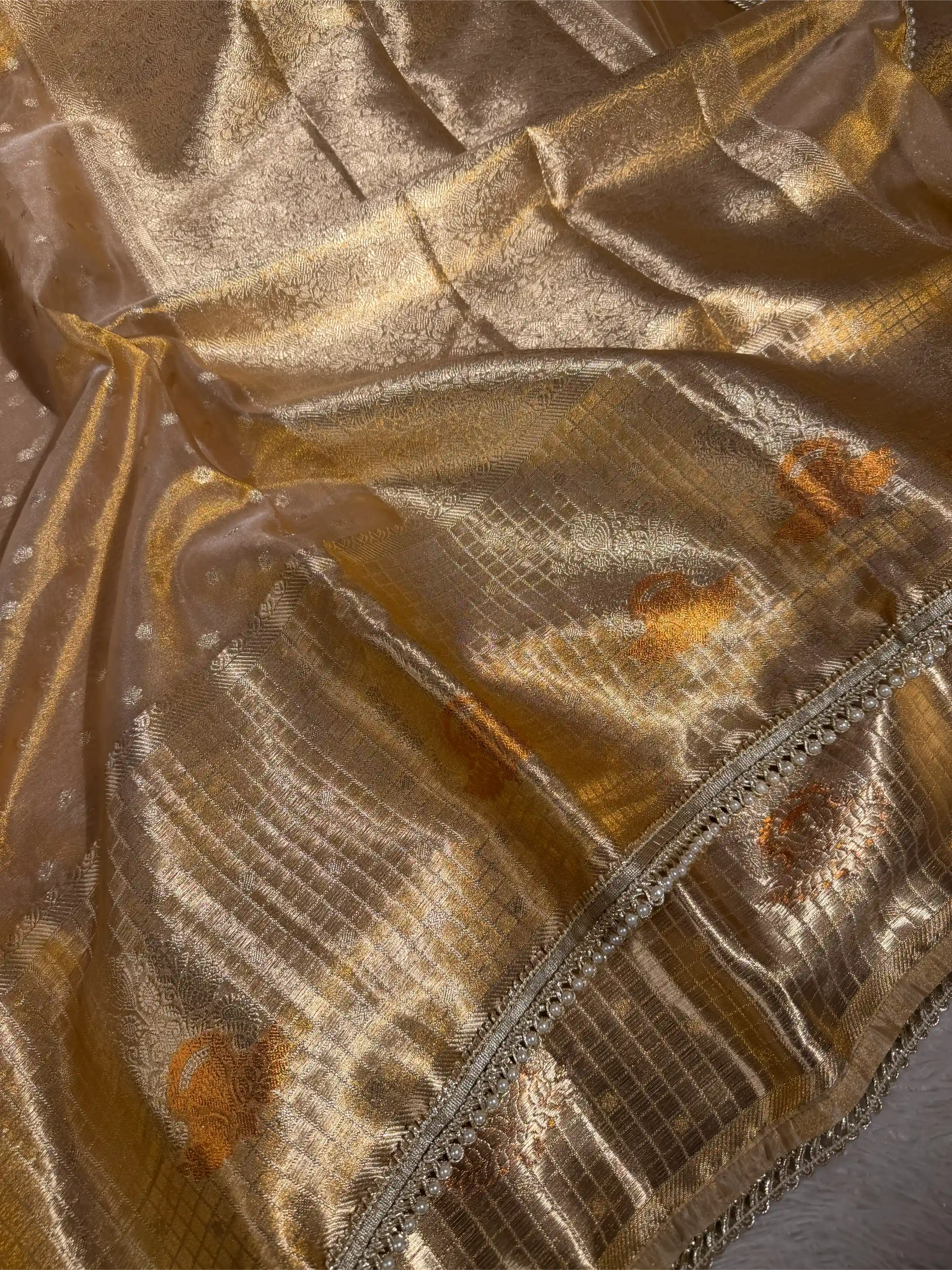 Copper Tissue Silk Checked Border Designer Banarasi Saree - Image 2