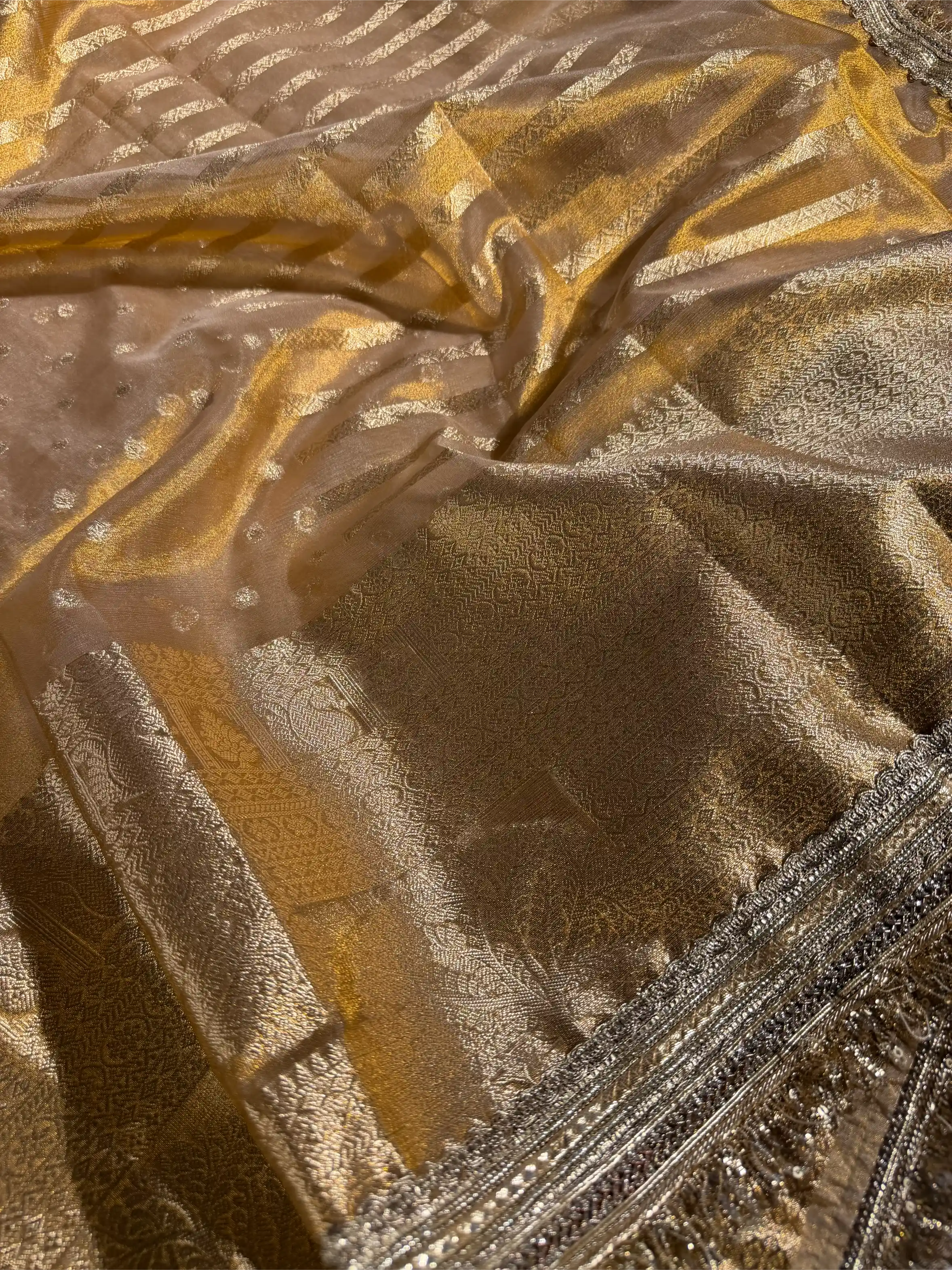 Copper Tissue Silk Eccentric Designer Lace Work Banarasi Saree - Image 2