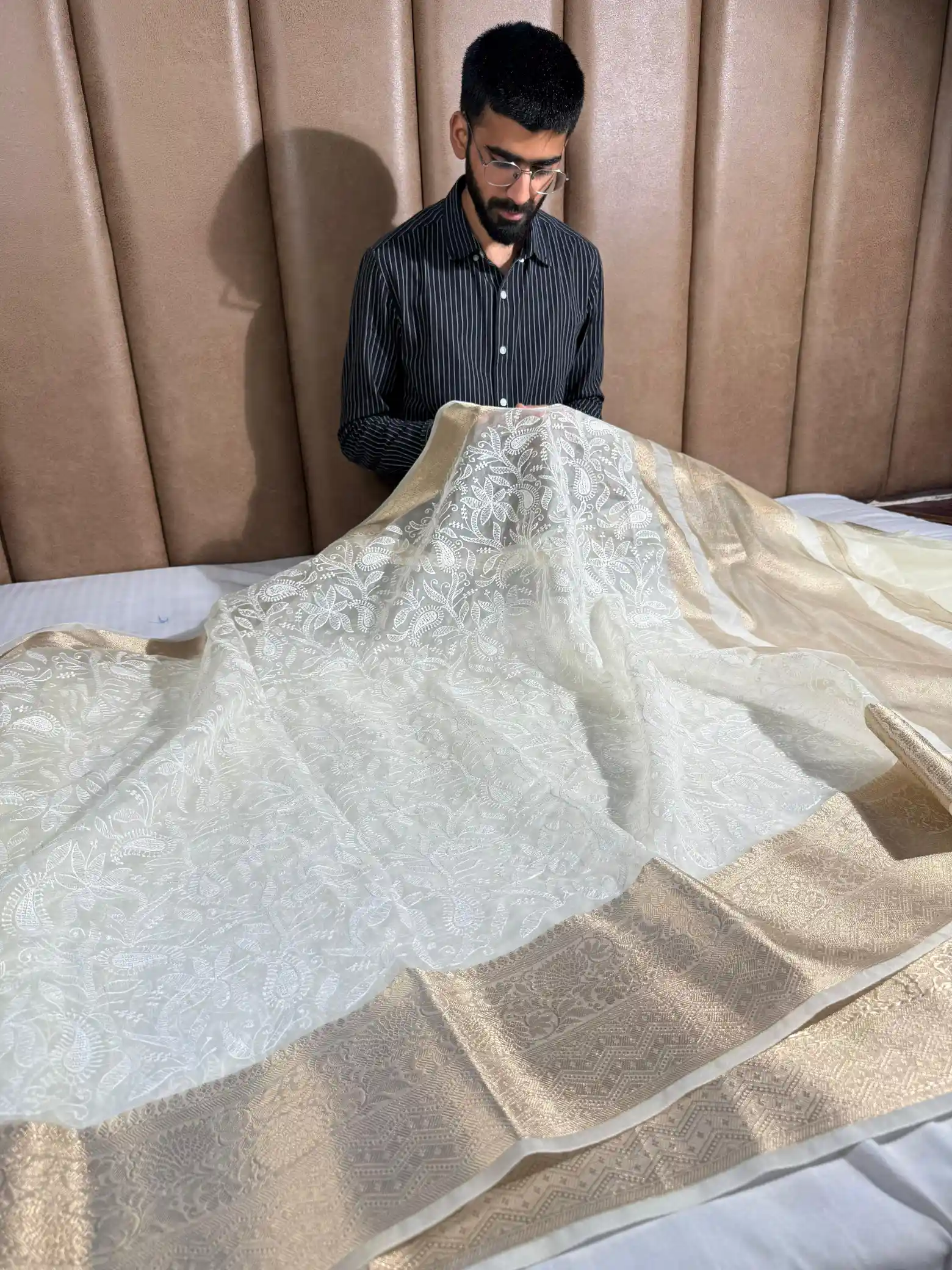 Cream Organza Silk Banarasi Chikankari Saree - Image 3