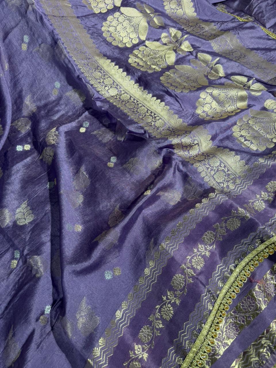Dusty Lavender Premium Dupion Silk Lace Work Saree - Image 2