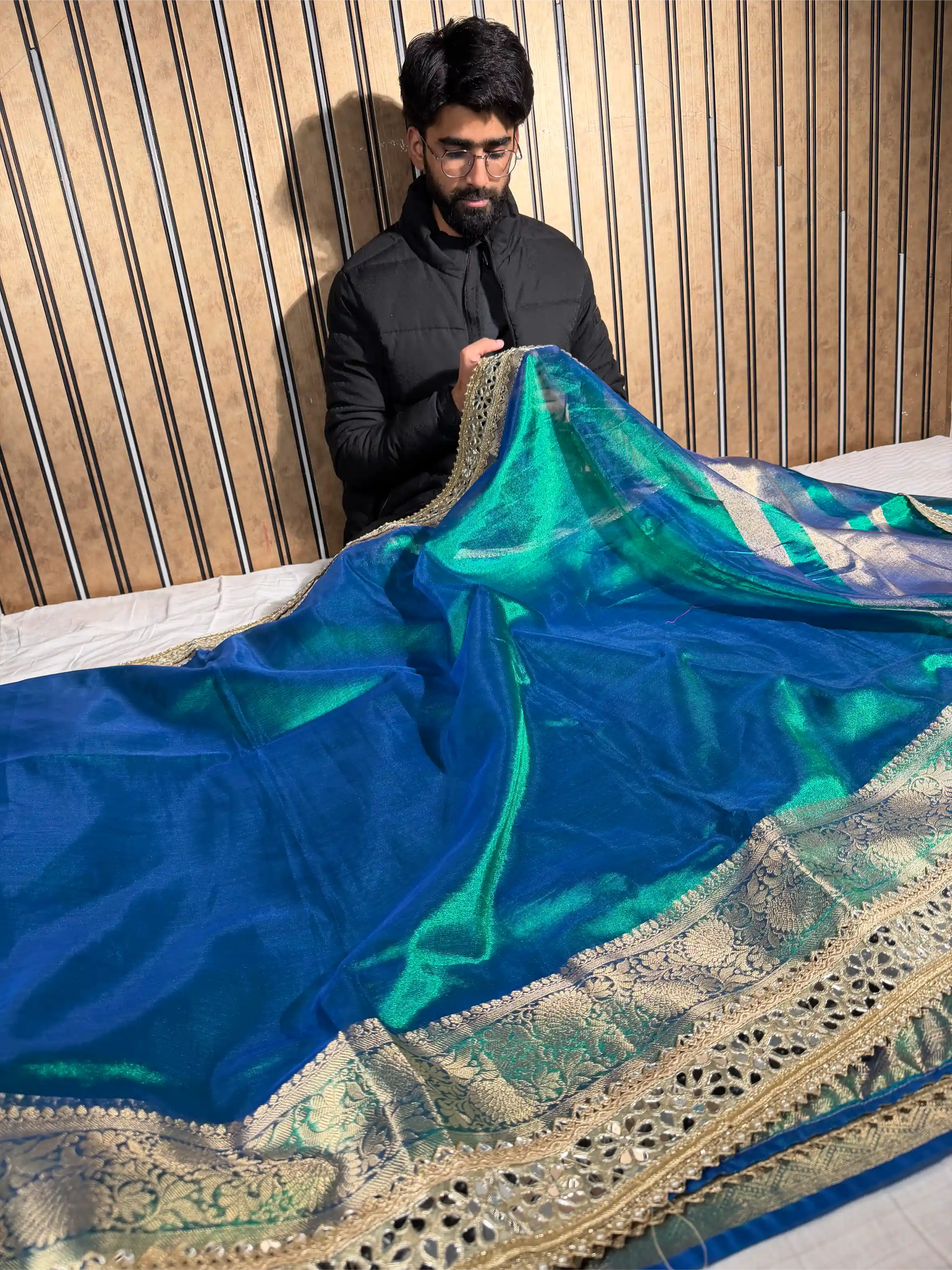 Eccentric Peacock Tissue Silk Mirror Work Banarasi Saree - Image 4