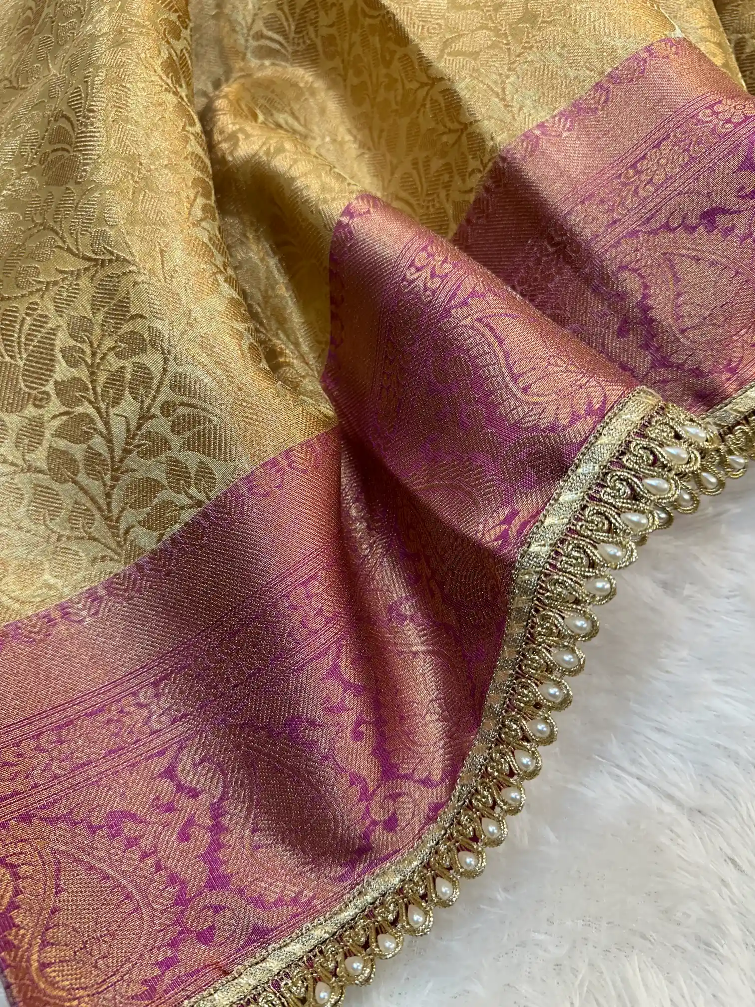 Golden Embossed Tissue Silk Traditional Lace Work Banarasi Saree - Image 3