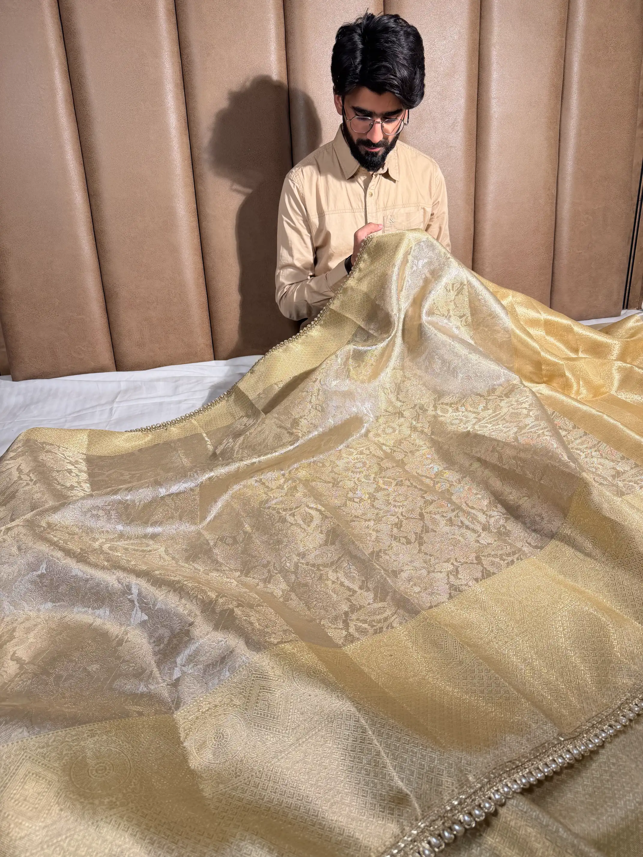 Ivory Embossed Soft Tissue Silk Designer Banarasi Saree - Image 4