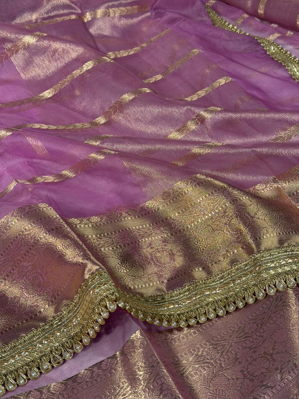 Light Lavender Kora Banarasi Saree With Lace Work - Image 2
