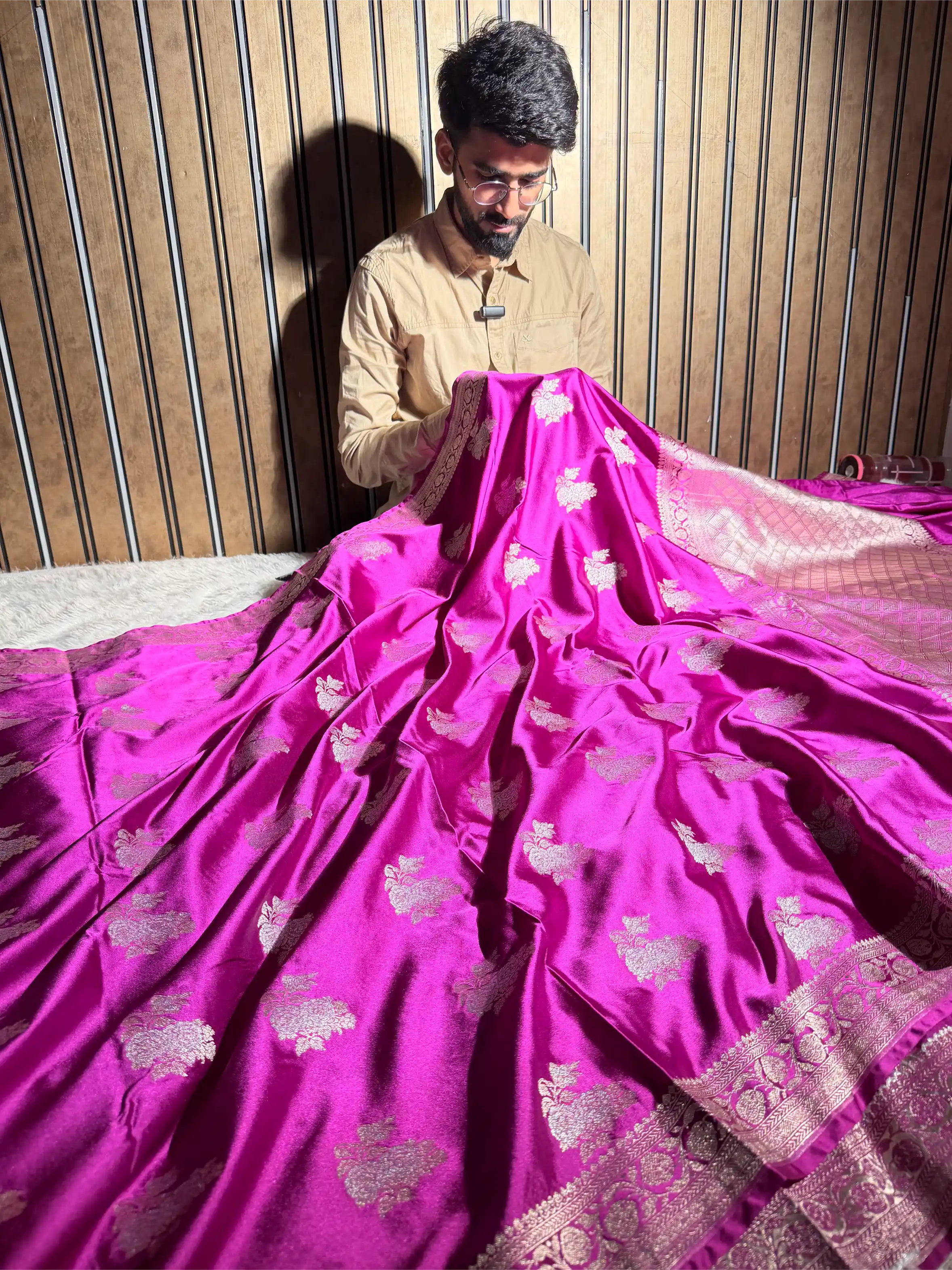 Light Purple Mashru Katan Silk Eccentric Banarasi Saree - Image 3