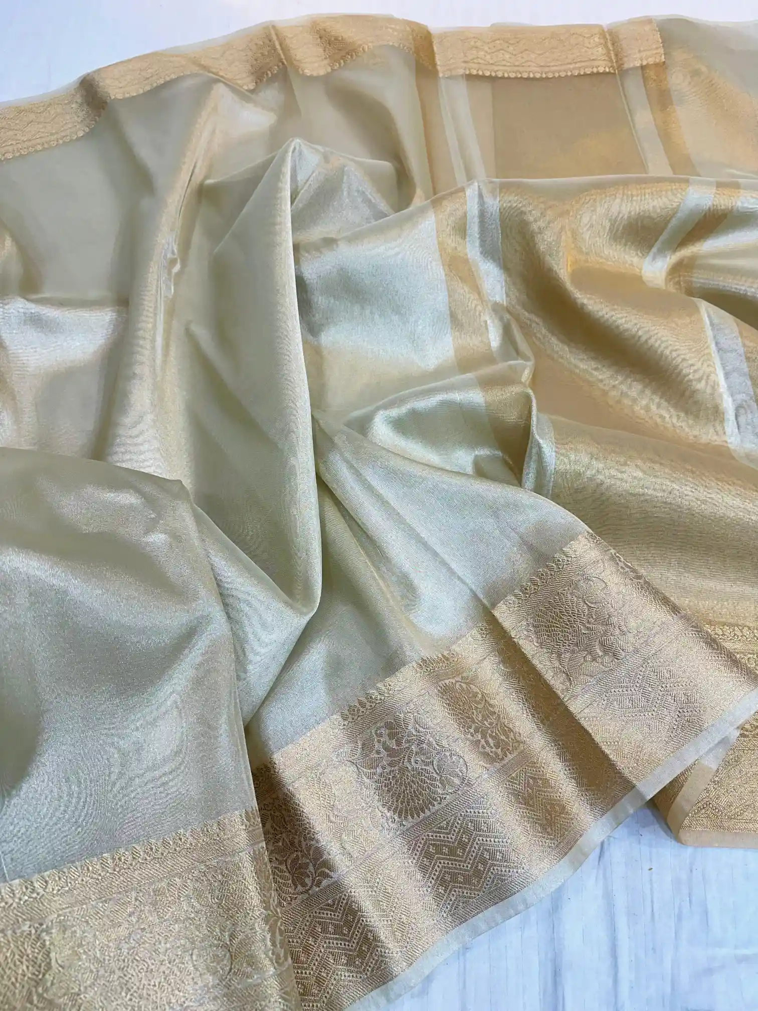 Malaika Arora Inspired Golden Tissue Silk Saree - Image 6