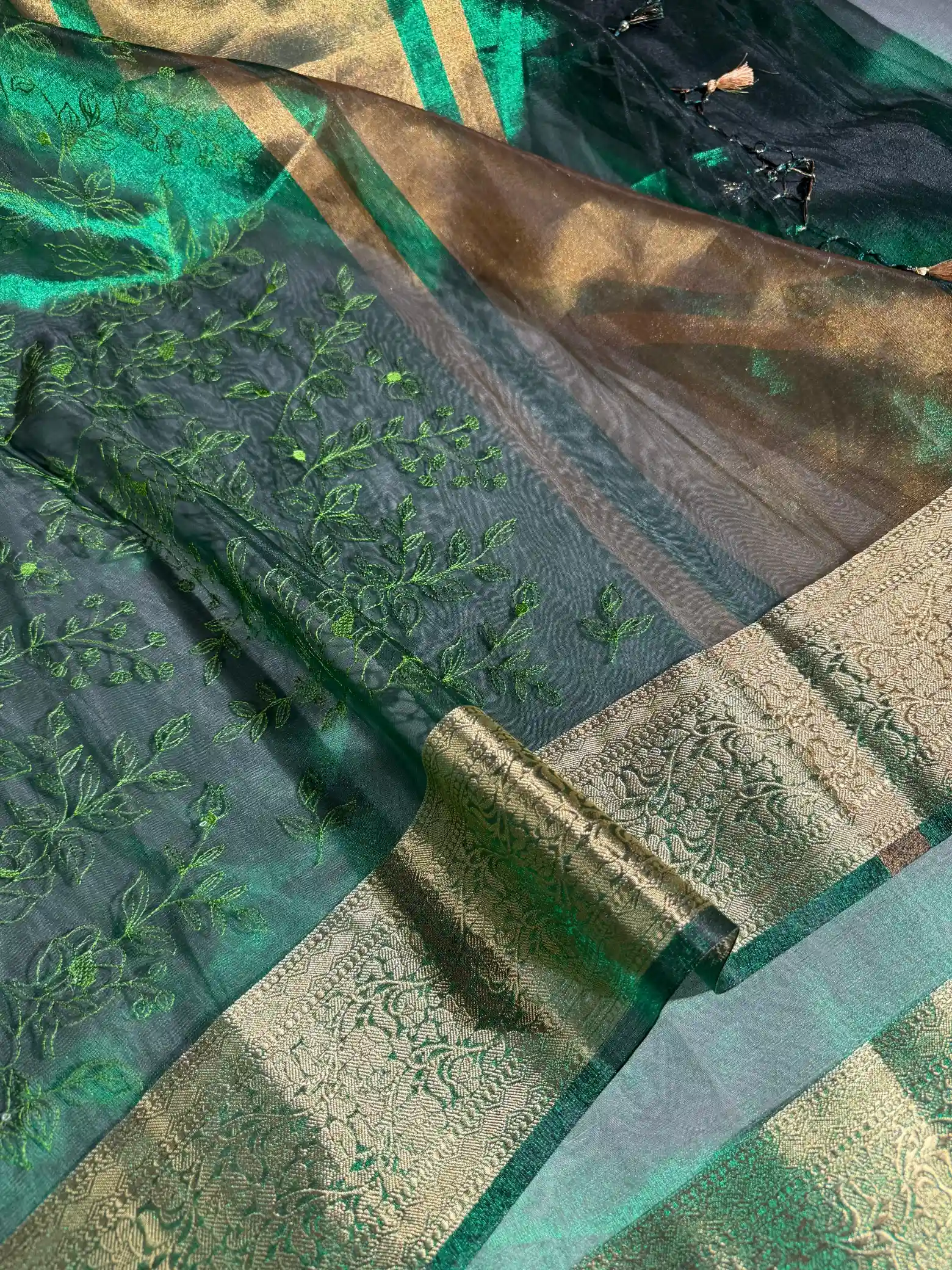 Metallic Green Chikankari Embroidered Tissue Silk Banarasi Saree - Image 2