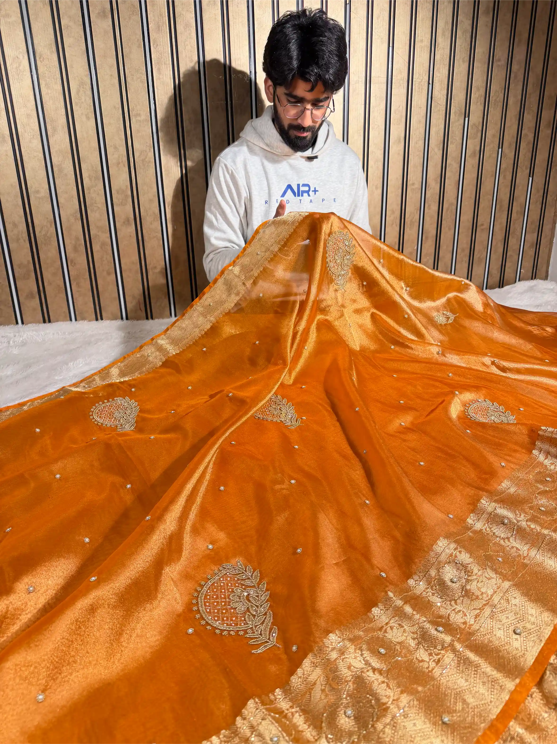 Metallic Orange Tissue Silk Premium Handwork Banarasi Saree - Image 4