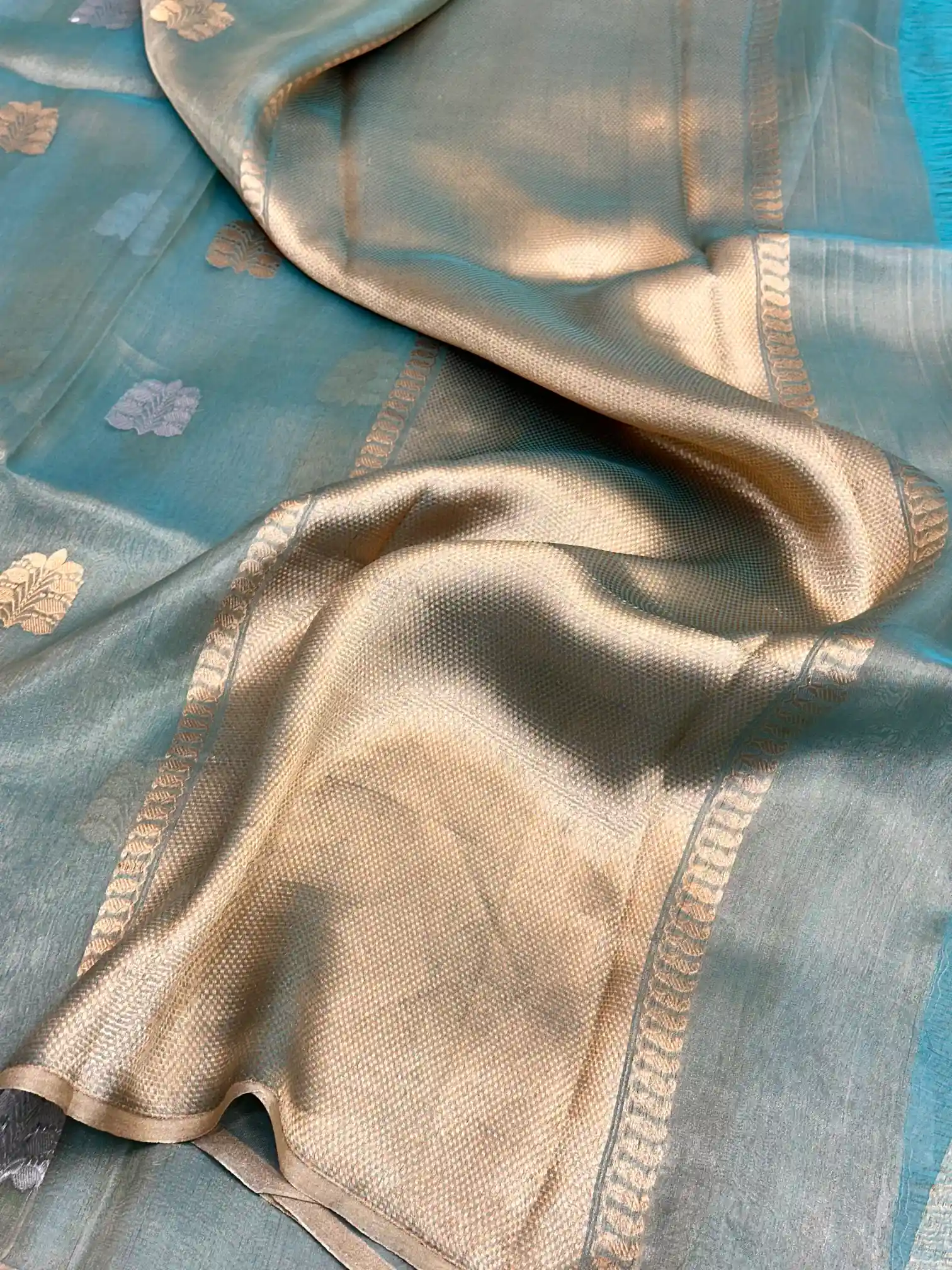 Mint Blue Handwoven Pure Tissue Silk Saree - Image 4