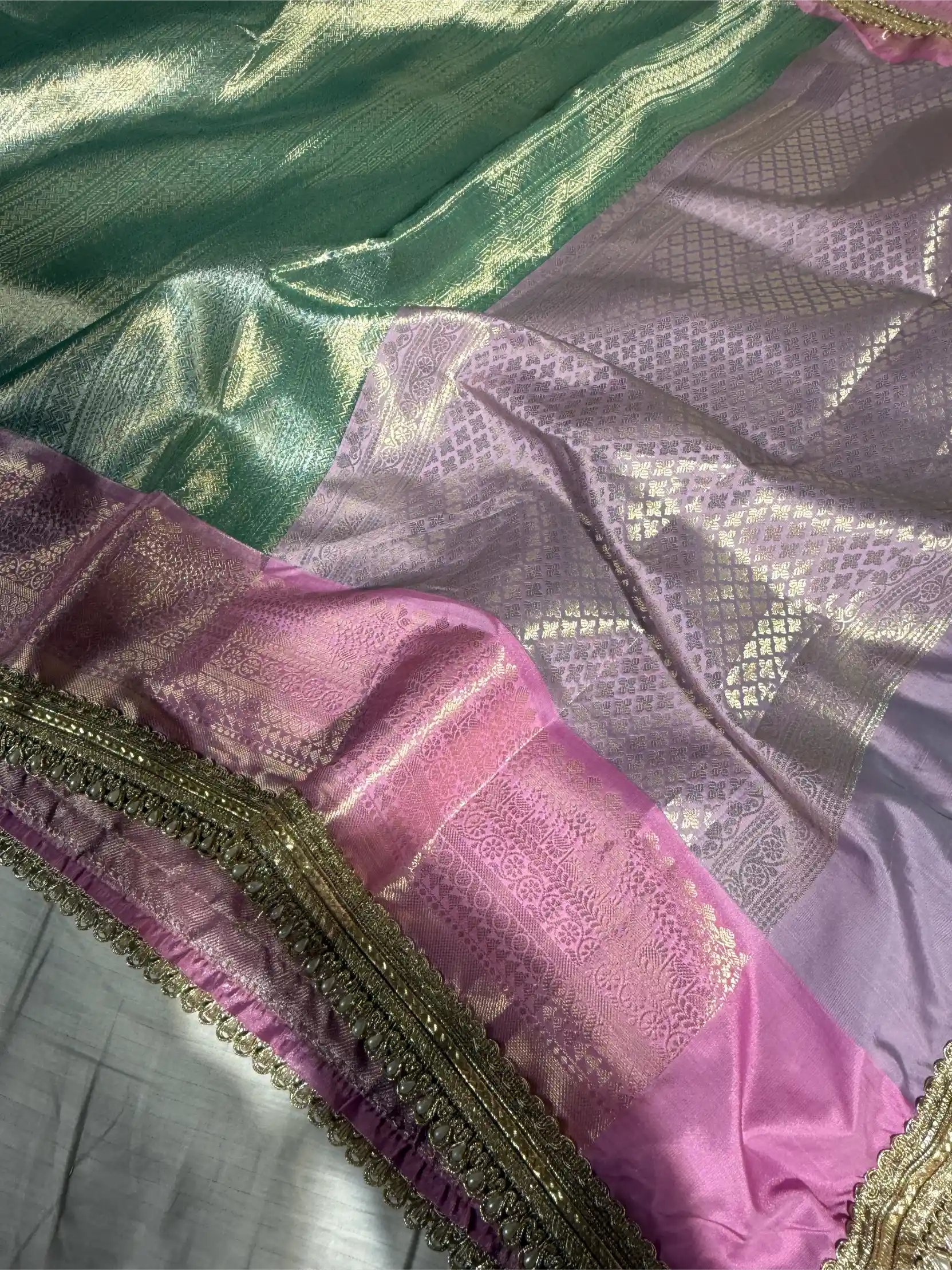Mint Green Brocade Tissue Silk Designer Lace Work Banarasi Saree - Image 4