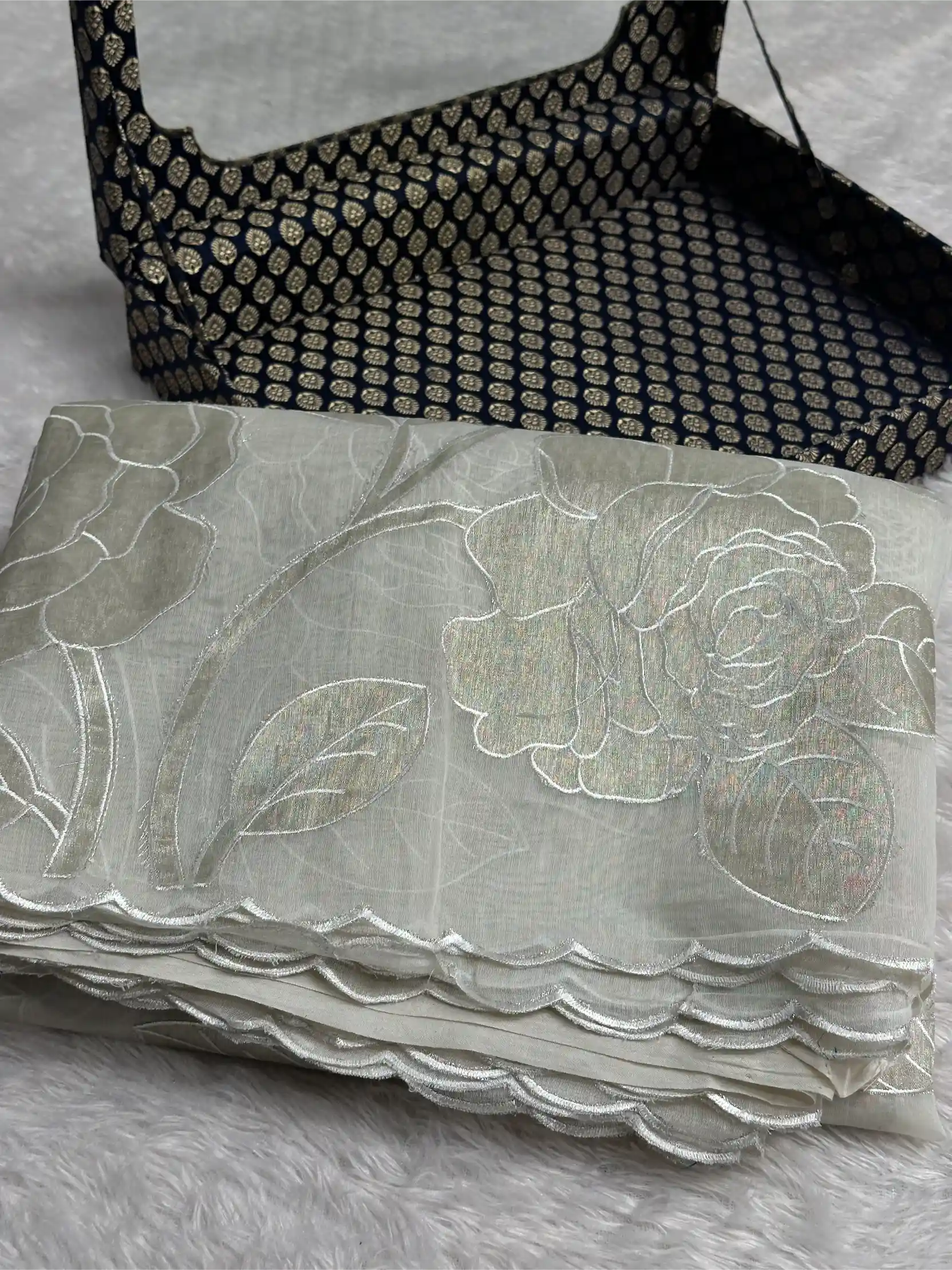 Off White Pure Mul Chanderi Appliqué Work Banarasi Saree - Image 2