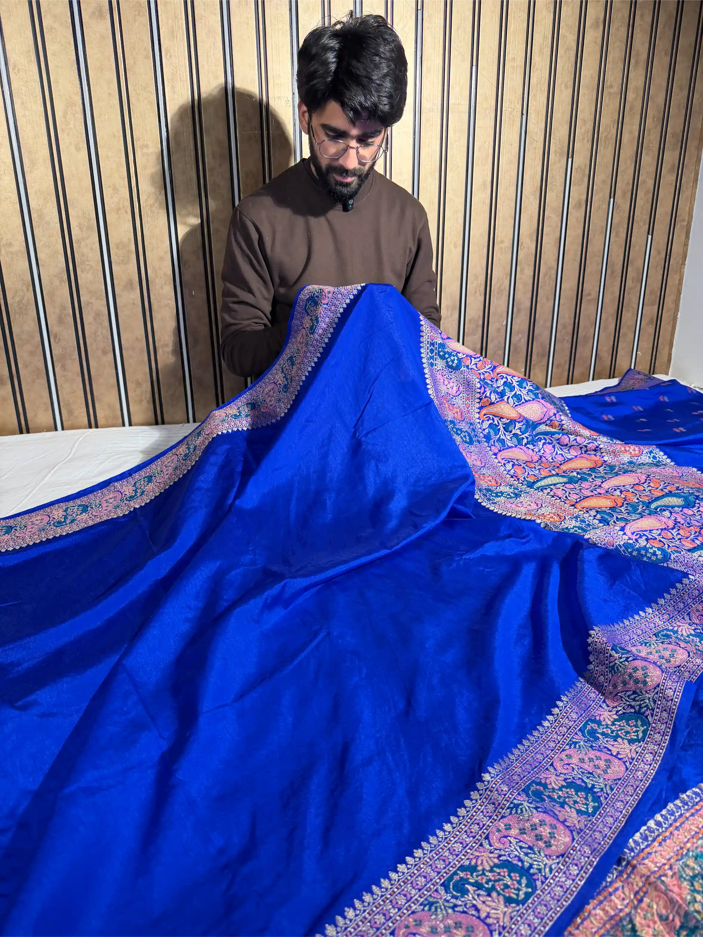 Royal Blue Tilfi Meenakari Warm Silk Banarasi Saree - Image 3