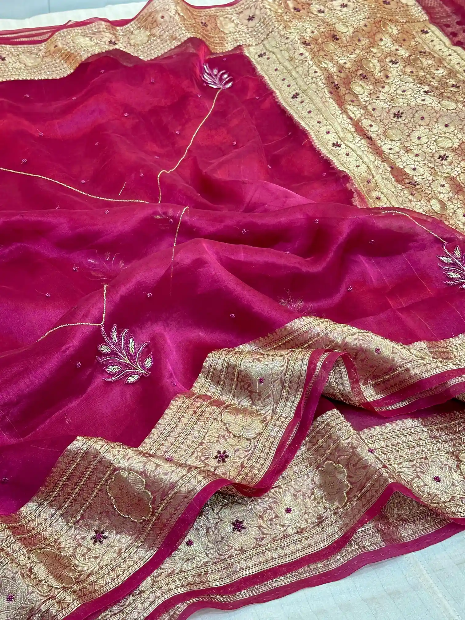 Rani Pink Premium Handwork Pure Tissue Silk Banarasi Saree - Image 5