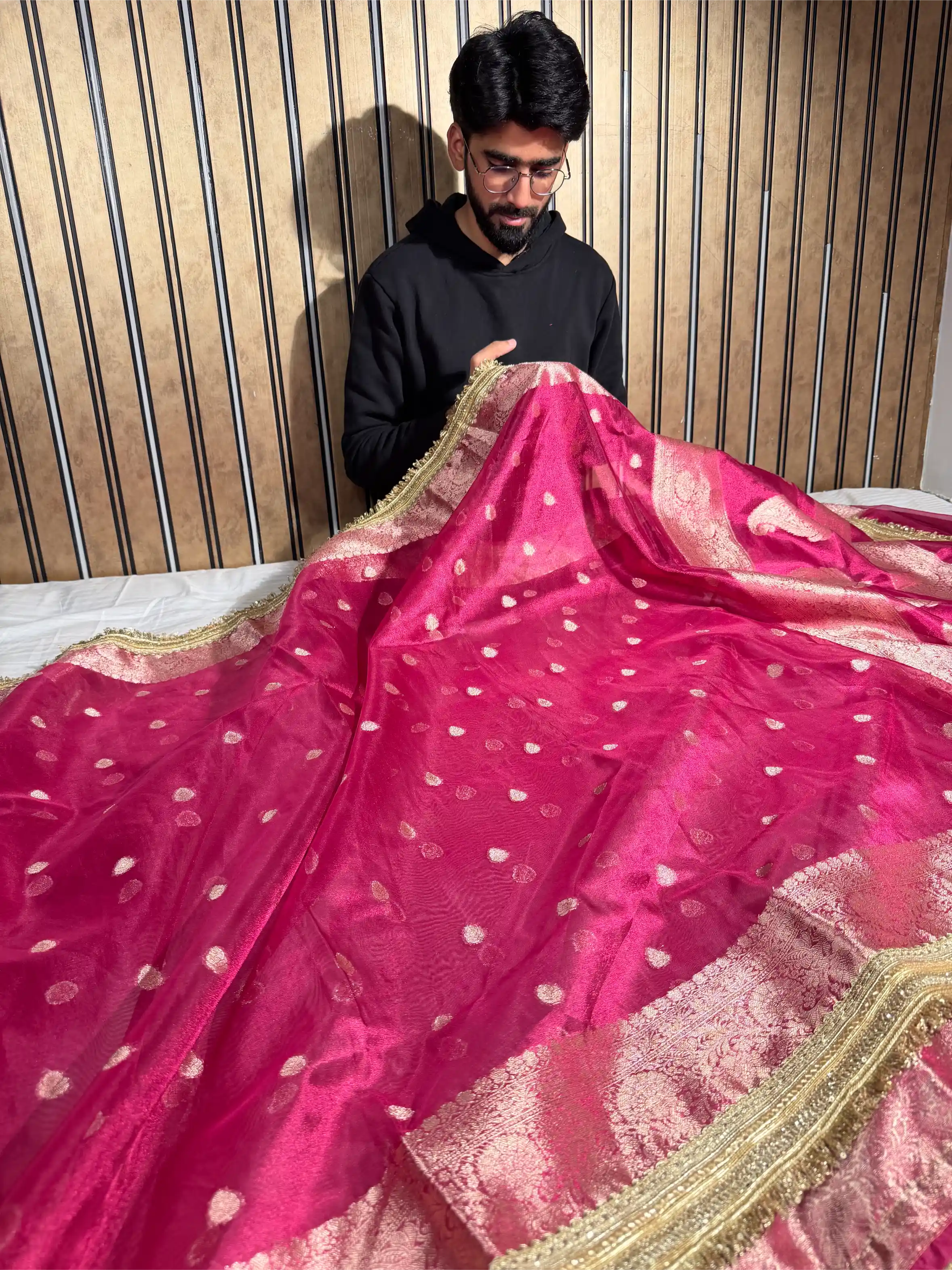 Rani Pink Tissue Silk Designer Lace Attached Banarasi Saree - Image 3