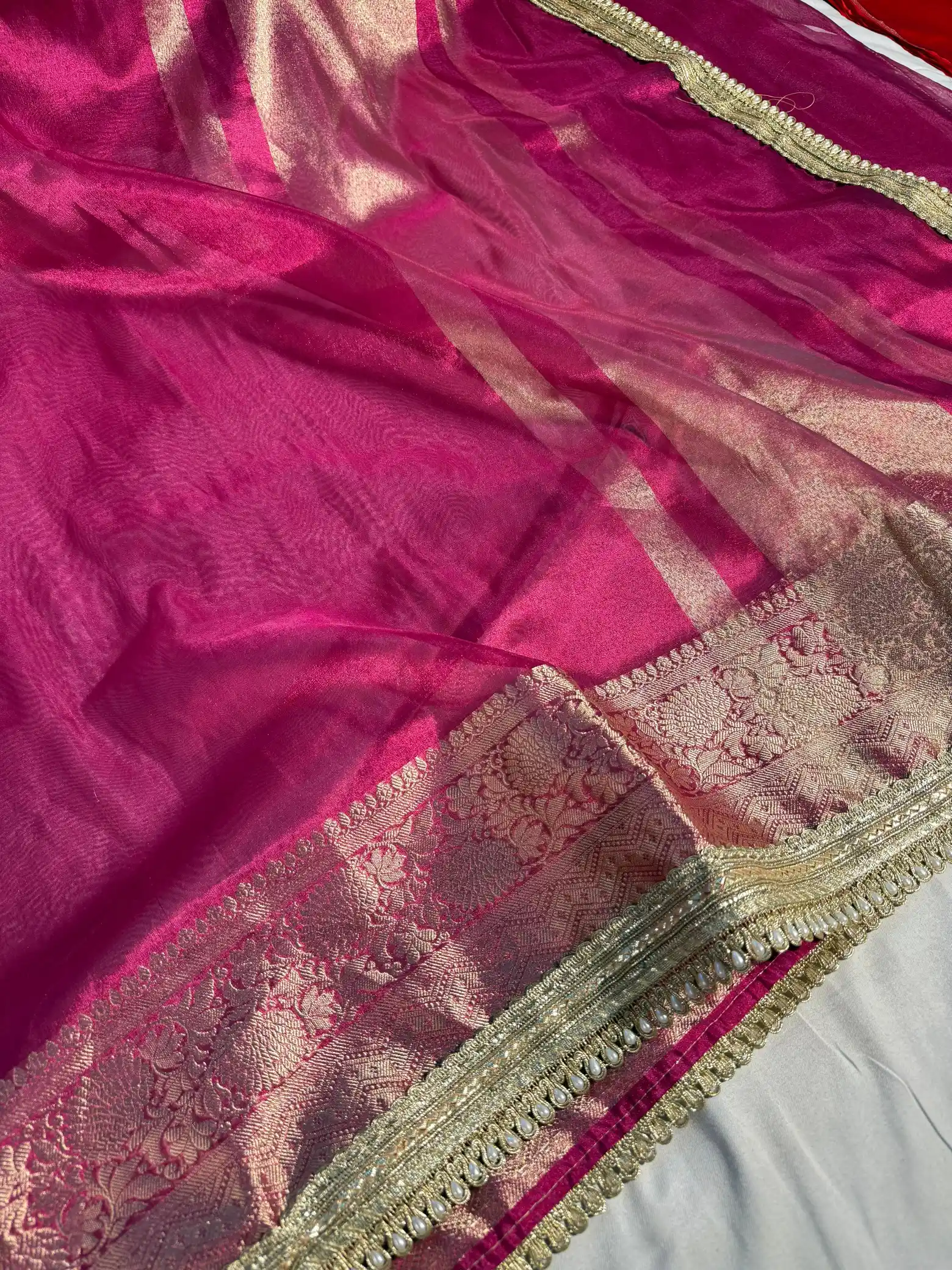 Rani Pink Tissue Silk Designer Moti Lace Work Banarasi Saree - Image 2