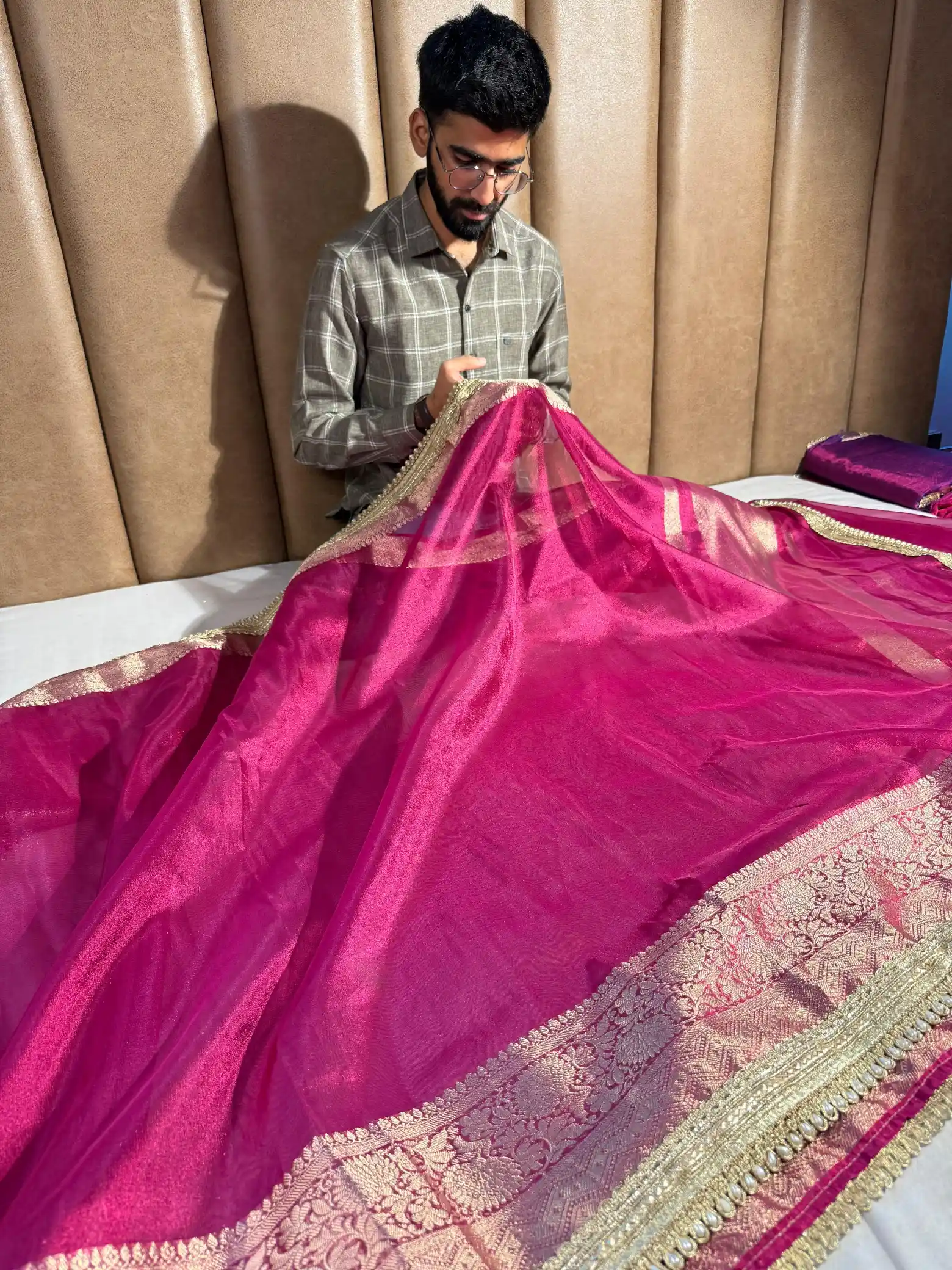 Rani Pink Tissue Silk Designer Moti Lace Work Banarasi Saree - Image 3