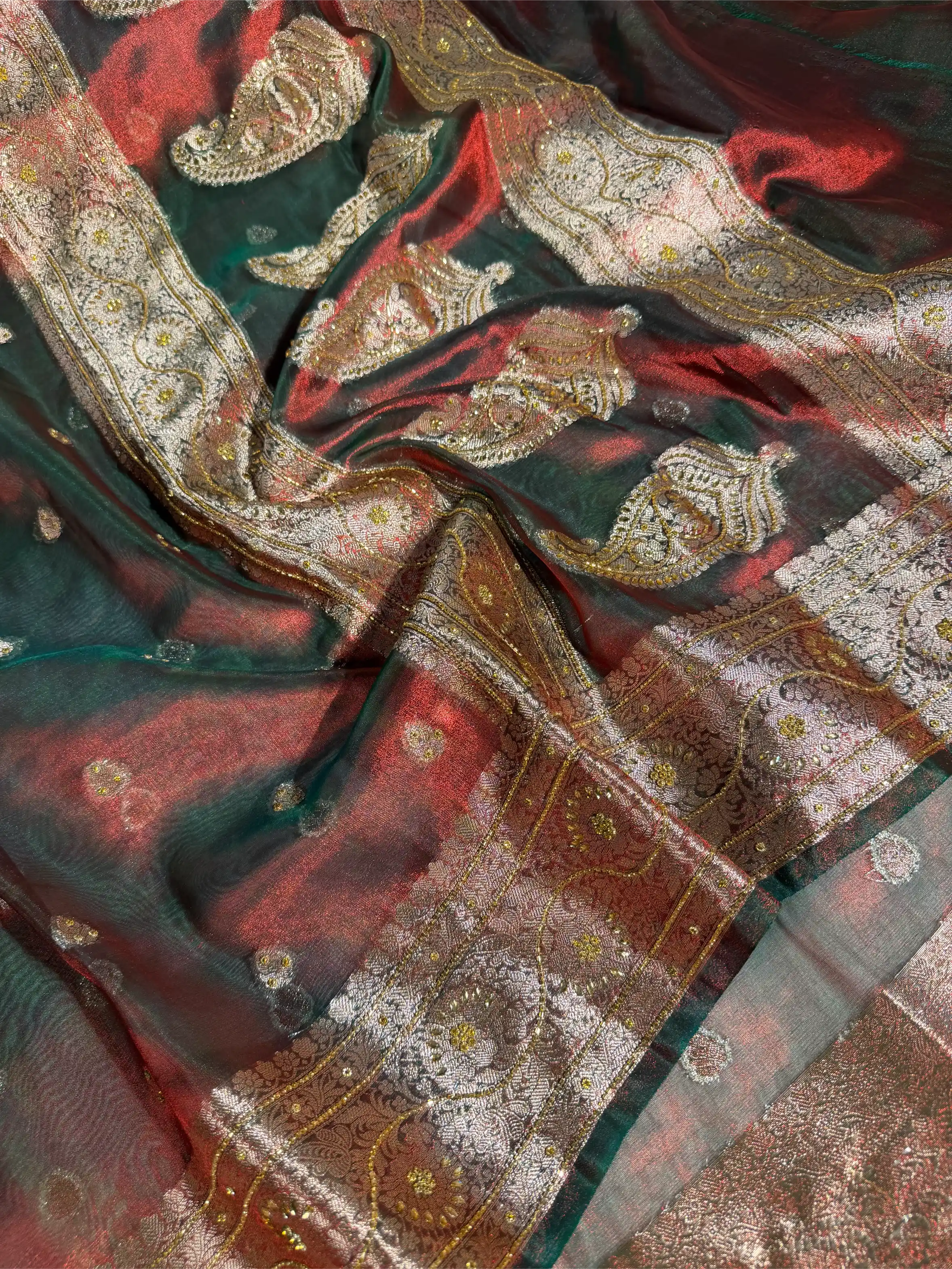 Reddish Green Heritage Tissue Silk Handwork Banarasi Saree - Image 2