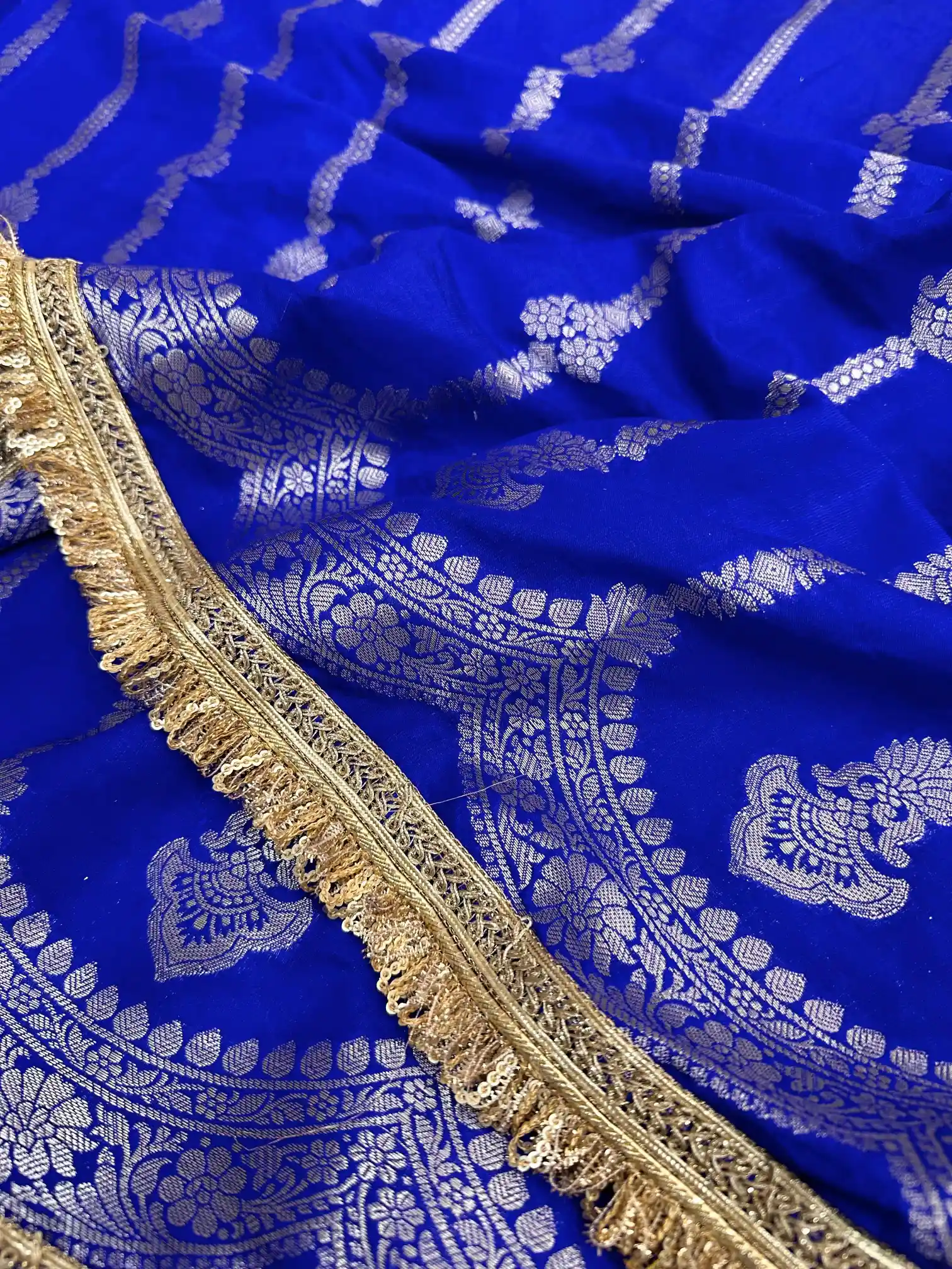 Royal Blue Chiniya Silk Heavy Lace Attached Banarasi Saree - Image 3