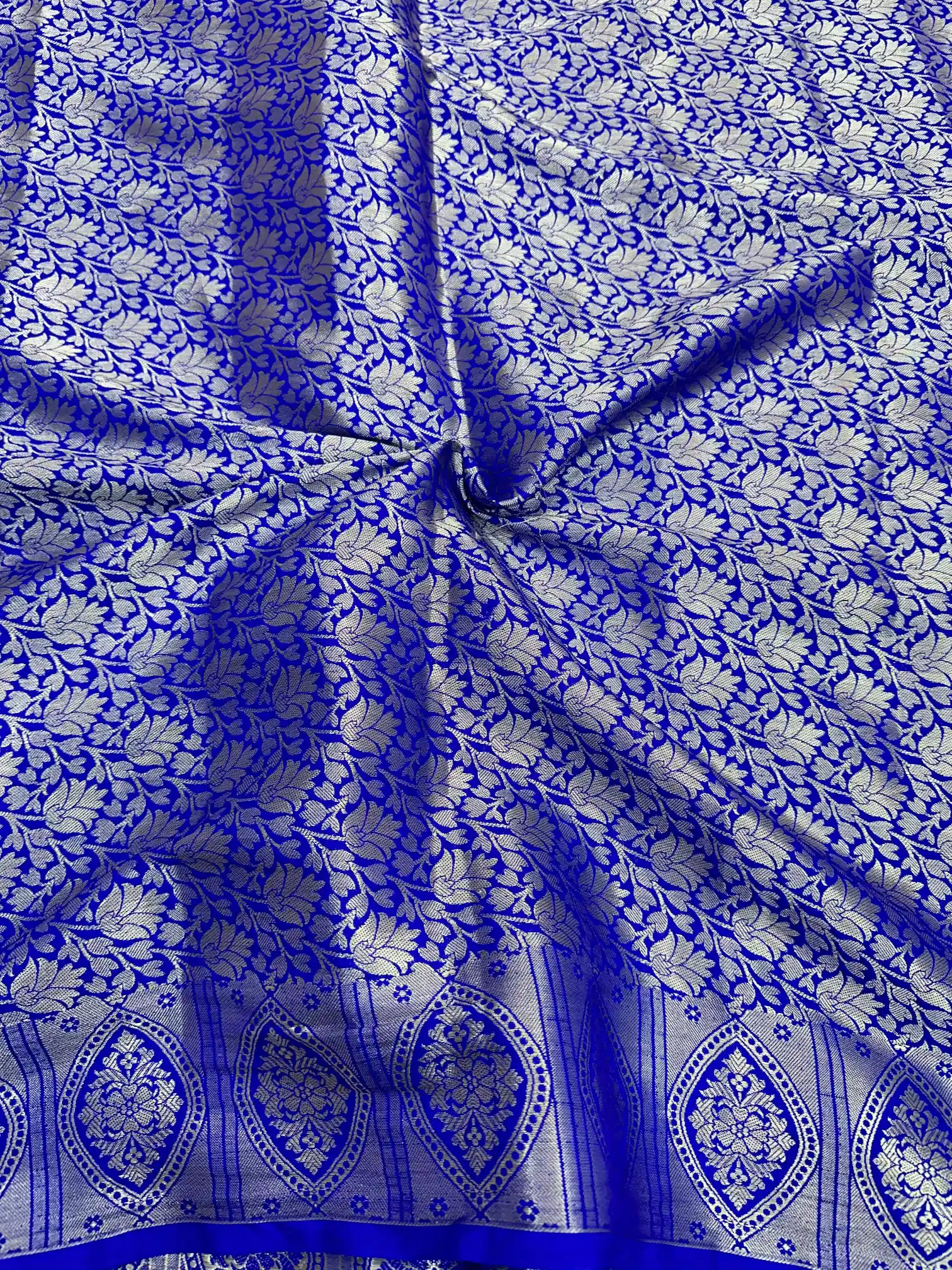 Royal Blue Chiniya Silk Heavy Lace Attached Banarasi Saree - Image 5