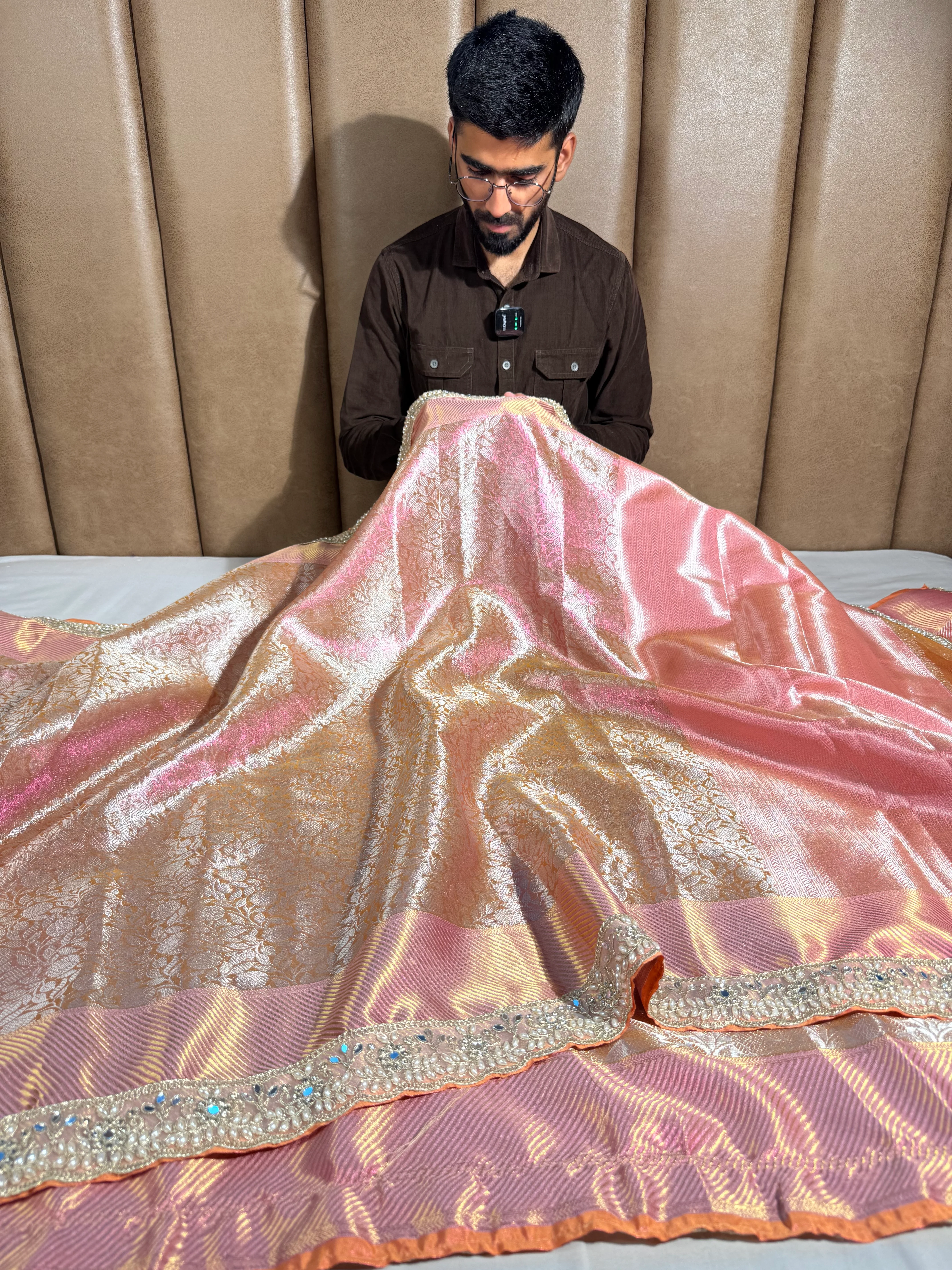 Sai Pallavi Ma’am Inspired Kanjivaram Tissue Silk Gota Lace Work Saree - Image 2