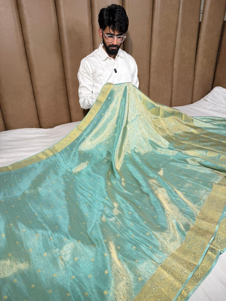 Sea Green Breathable Soft Tissue Banarasi Saree - Image 3