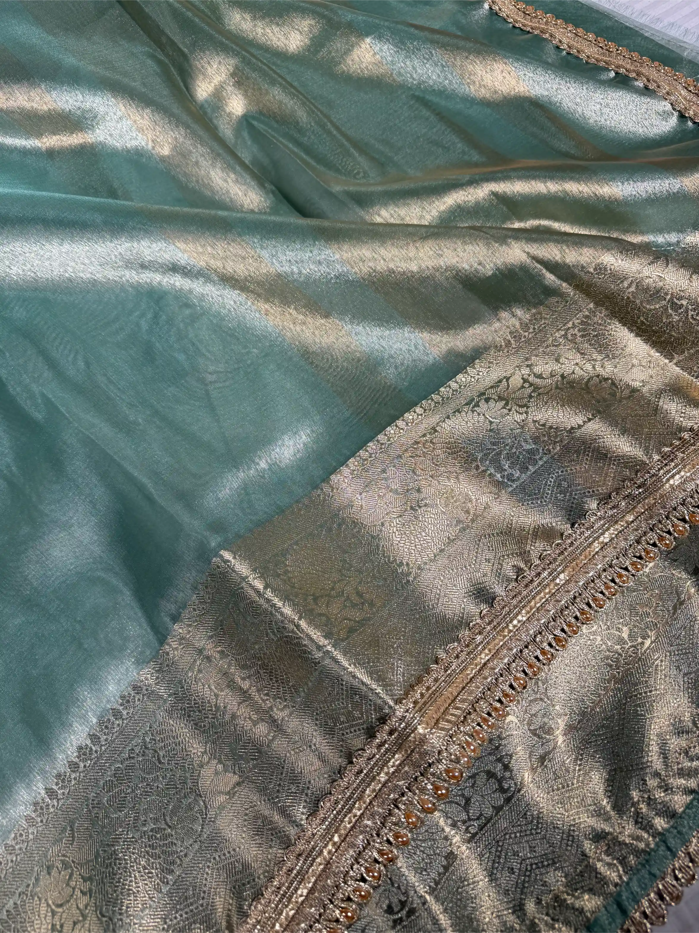Mint Green Tissue Silk Designer Lace Attached Banarasi Saree - Image 3