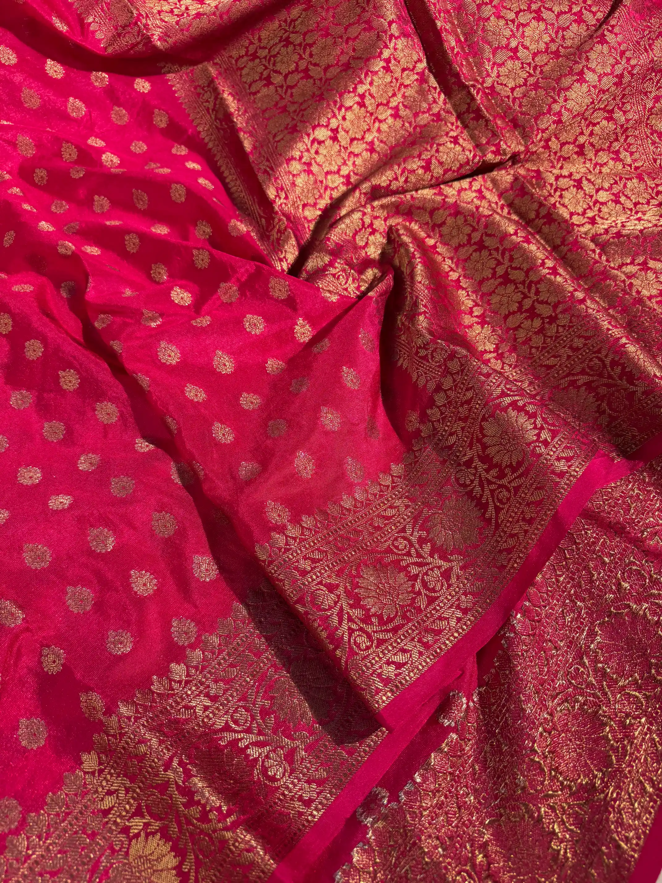 Rani Pink Semi Khaddi Georgette Buti Banarasi Saree - Image 3