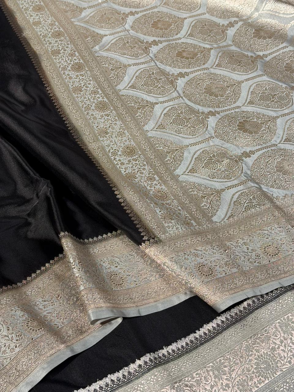Shiny Black Mashru Katan Silk Banarasi Saree - Image 2