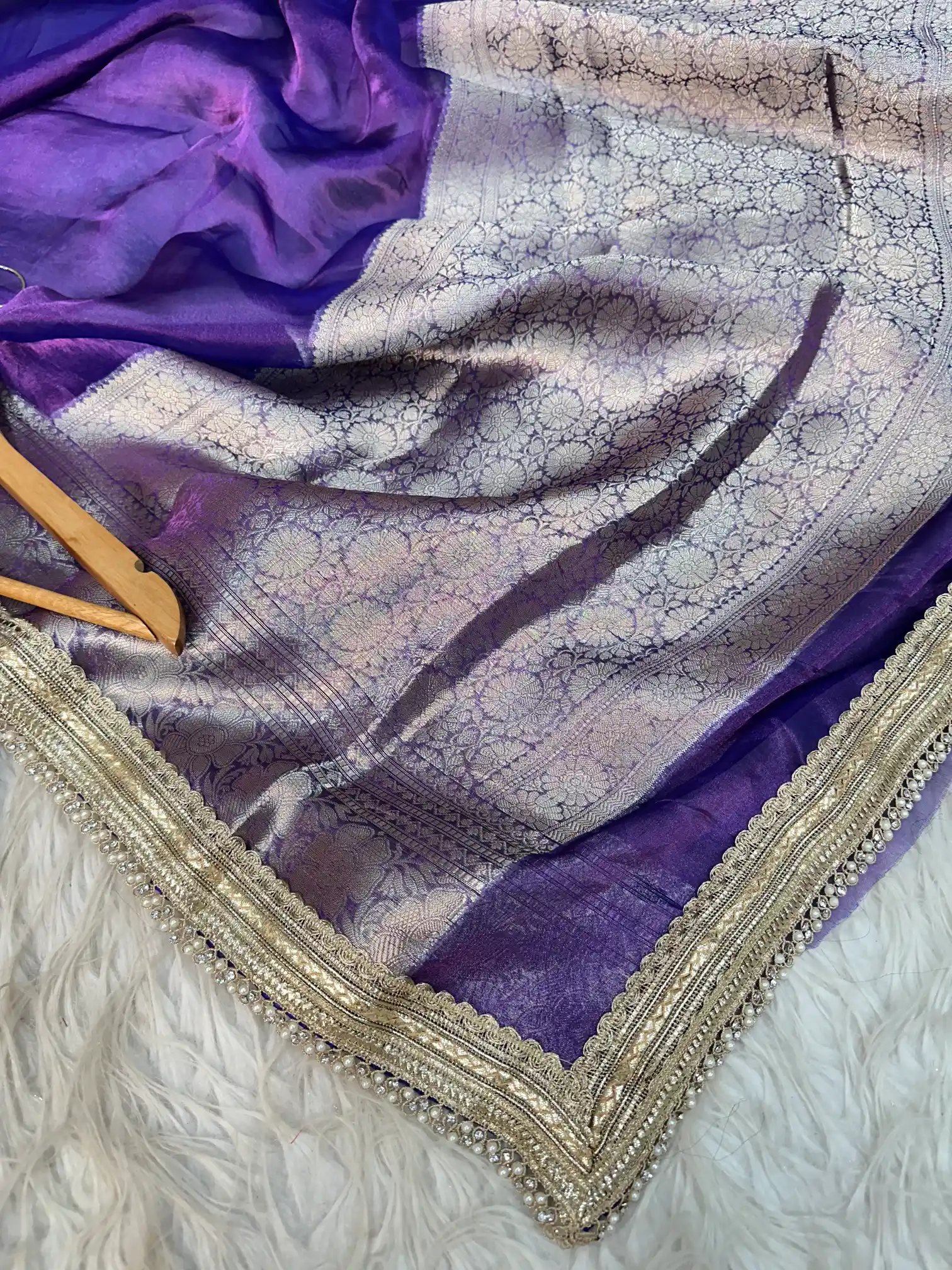 Subtle Metallic Violet Pure Tissue Silk Moti Lace Work Banarasi Saree - Image 2